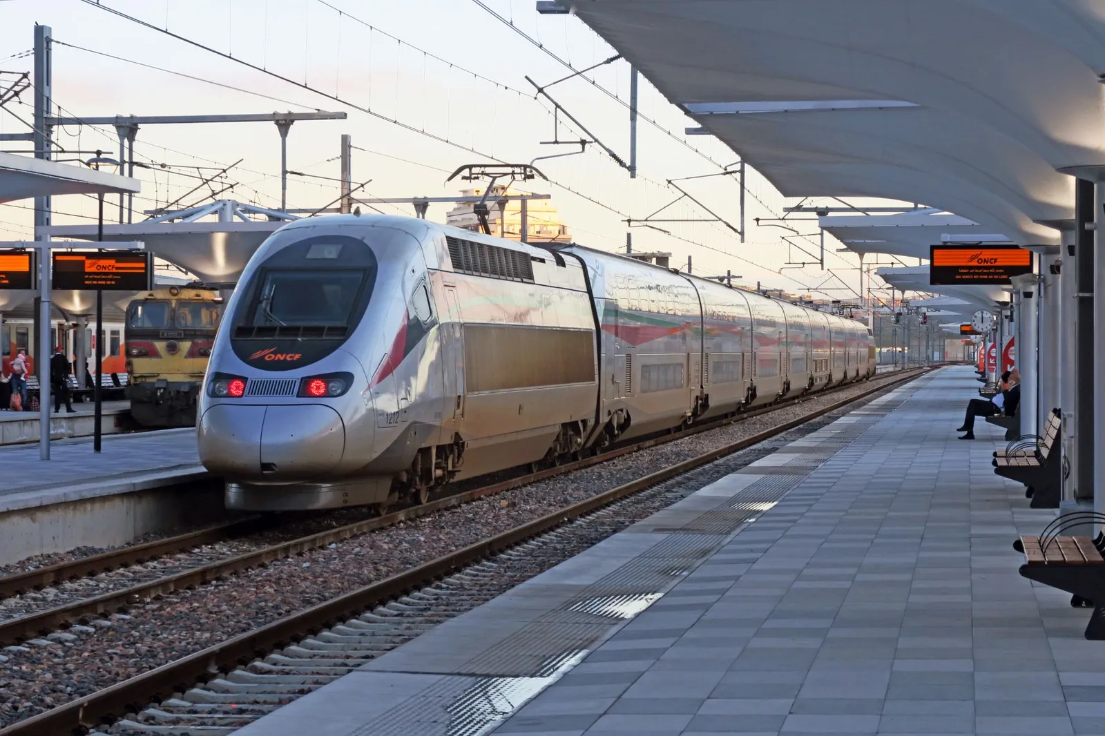 Train à grande vitesse Al Boraq en gare de Tanger