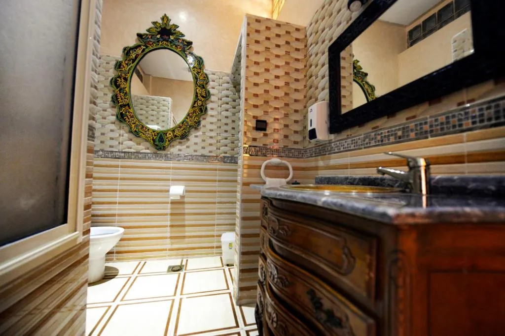 Bathroom — Hôtel des Oudaias