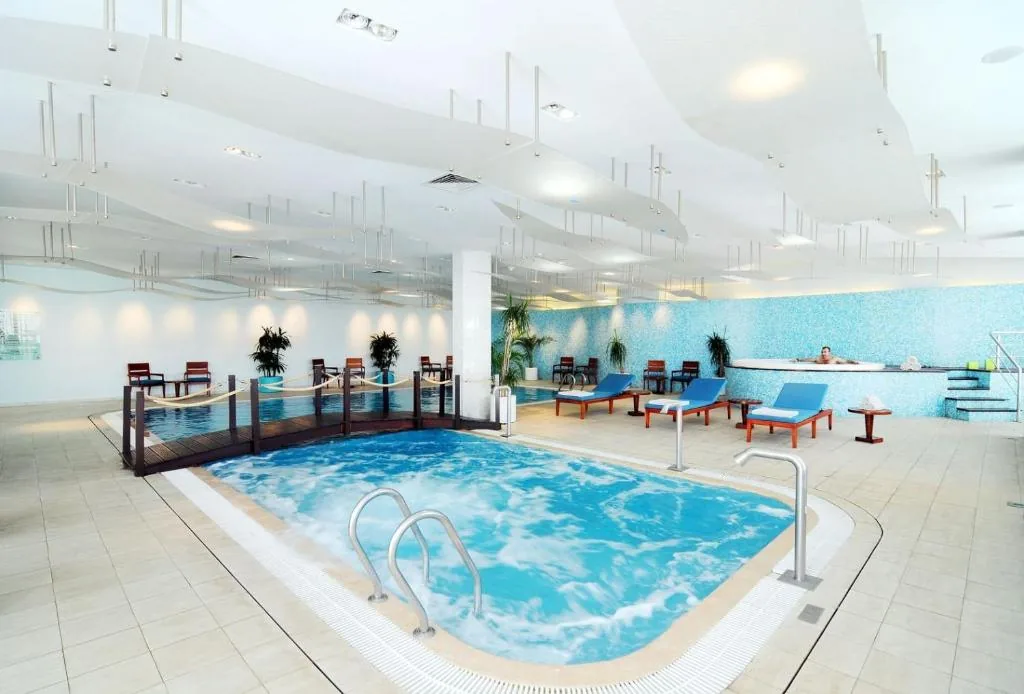 Swimming pool — Kenzi Tower Hotel