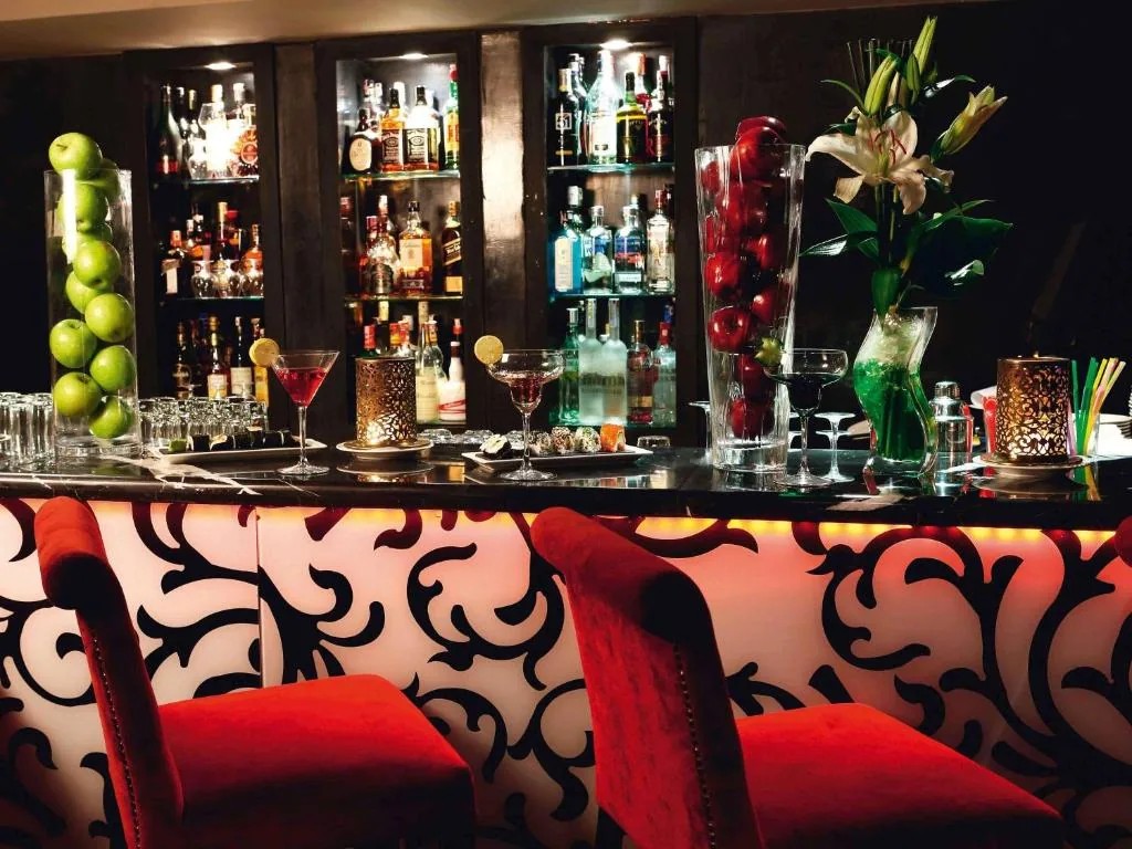 Bar — Mövenpick Hotel Casablanca