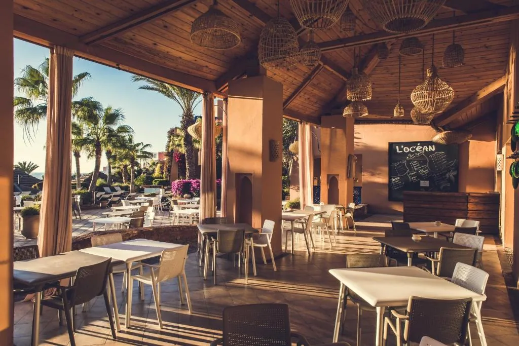 Restaurant — Paradis Plage Surf Yoga & Spa Resort