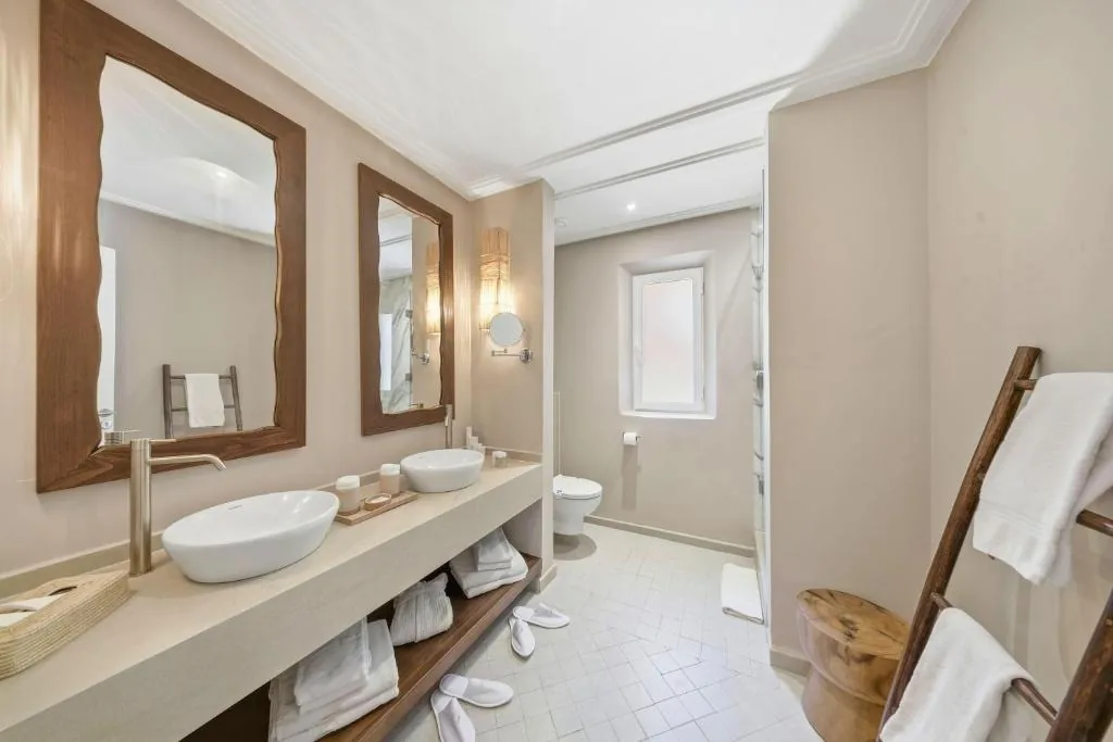 Bathroom — Paradis Plage Surf Yoga & Spa Resort
