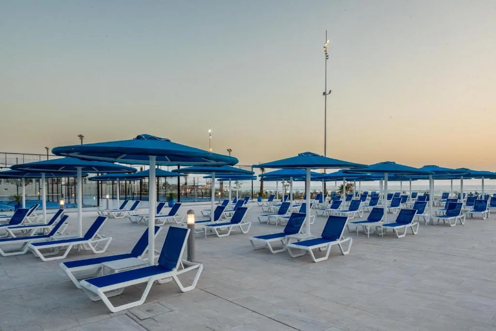 Beach area — Pickalbatros Palais des Roses
