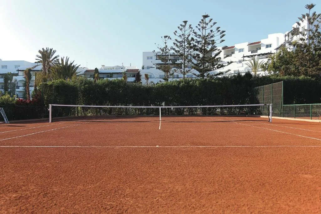 Tennis court — Hotel Riu Tikida Beach