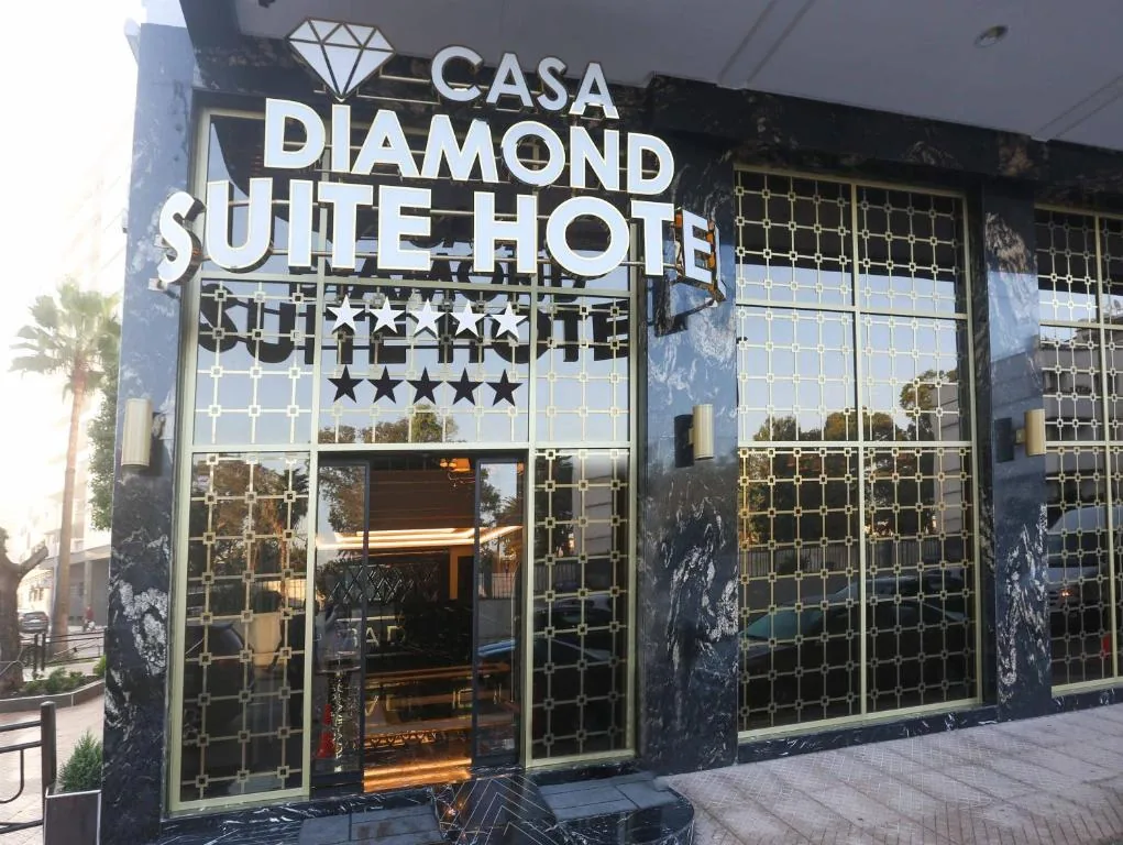 Facade — Suite Hôtel Casa Diamond